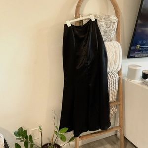 Black long Polyester skirt from cache